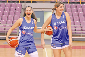 Εθνική ομάδα μπάσκετ Γυναικών Χριστινάκη και Φασούλα