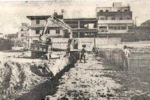 Από τις εργασίες για την κατασκευή του γηπέδου του ΟΦΗ το 1950