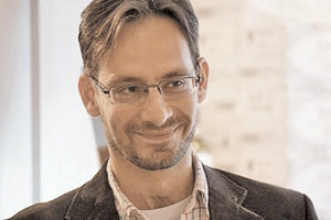 Πέθανε στα 42 του ο ποιητής Δημήτρης Ελευθεράκης