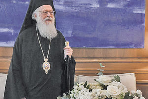 ο Αρχιεπίσκοπος Τιράνων, Δυρραχίου και πάσης Αλβανίας Αναστάσιος