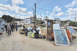 Νέα αυτοψία του δημάρχου Χερσονήσου στα κατεδαφισμένα
