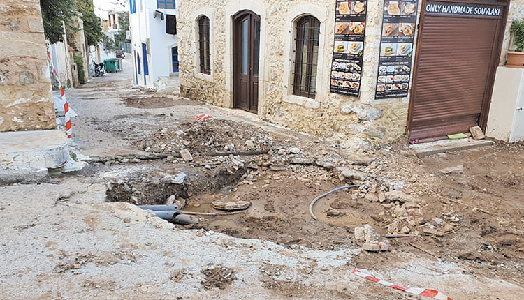 Μεγάλες καταστροφές στο Κουτουλουφάρι