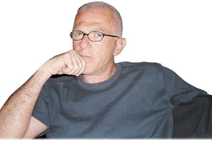 Ο καθηγητής Ακτινολογίας Απόστολος Καραντάνας