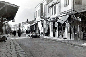 Οι φωτογραφίες της ημέρας: Πλατειά Στράτα, η σημερινή λεωφόρος Καλοκαιρινού αρχές του 20ου αιώνα