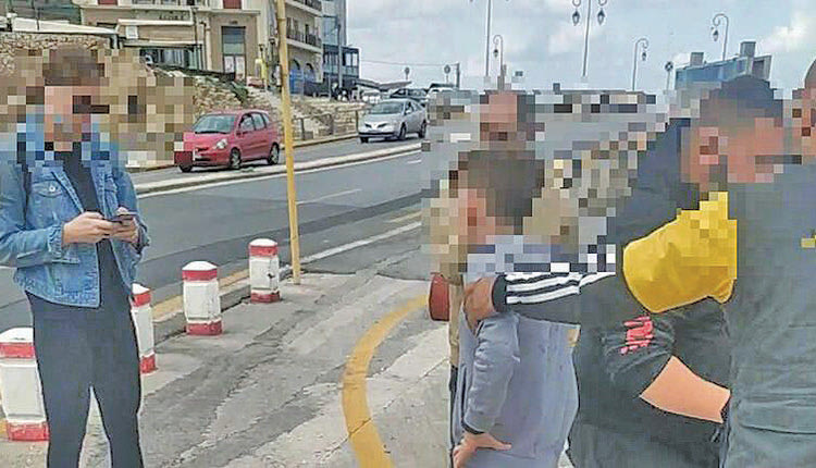 Βγήκε σώος από το λιμάνι ο 11χρονος με το ποδήλατο