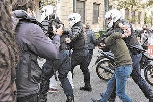 Στην Αθήνα η ΕΛ.ΑΣ απέναντι στις διοργανωμένες κινήσεις των κομμάτων της αντιπολίτευσης