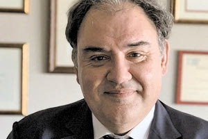 ο επικεφαλής καθηγητής Χημικών Μηχανικών του Αριστοτελείου Πανεπιστημίου Θεσσαλονίκης κ. Σαρηγιανννης