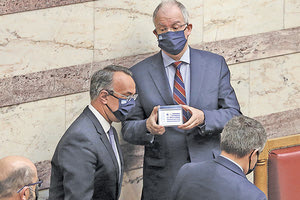 Ο νέος προϋπολογισμός που κατατέθηκε στη Βουλή από τον υπουργό Οικονομικών Χρήστο Σταϊκούρα