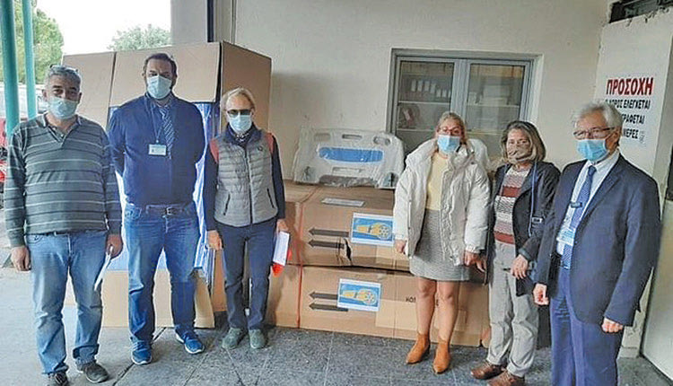 Πέντε ηλεκτροκίνητα κρεβάτια, δωρεά του ομίλου ΡΟΤΑΡΥ CANDIA παραδόθηκαν για να καλύψουν ανάγκες της Παιδιατρικής - Αιματολογικής Ογκολογικής Κλινικής του ΠΑΓΝΗ.
