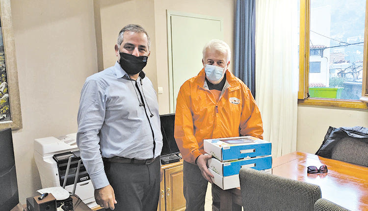 Εννέα φορητούς υπολογιστές για τις ανάγκες του διδακτικού έργου στο Δημοτικό σχολείο του Αγίου Γεωργίου αγόρασε και προμήθευσε ο Δήμος Οροπεδίου Λασιθίου.