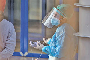 Στους 13 οι διασωληνωμένοι ασθενείς στις κλινικές της Κρήτης