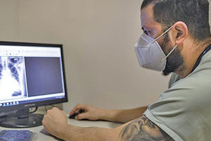 Μια νέα πλατφόρμα τεχνητής νοημοσύνης με αλγόριθμο μηχανικής μάθησης ικανό να διαγνώσει τη νόσο Covid-19