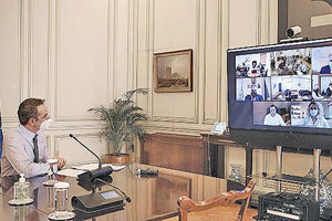 εξαγγελία του πρωθυπουργού για μονιμοποίηση των γιατρών στις ΜΕΘ