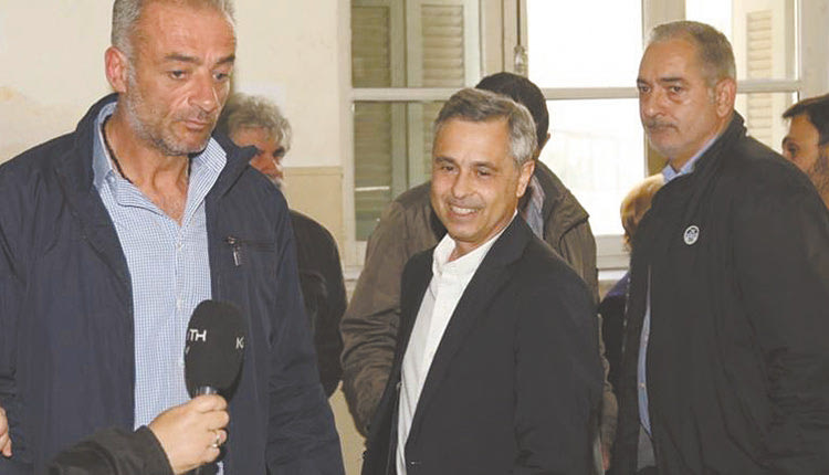 Ο Μ. Λεμπιδάκης στις αίθουσες του δικαστηρίου