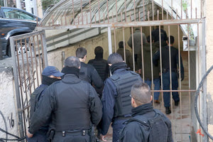 Από τους 12 κατηγορούμενους οι 8 είναι κρατούμενοι