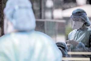 νοσηλείες ασθενών με Covid-19 στα νοσοκομεία