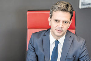 Ο κ . Θεόδωρος Καρούτζος