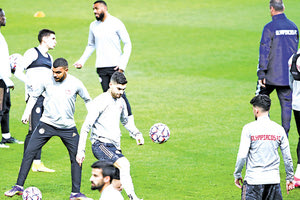 ΤΣΑΜΠΙΟΝΣ ΛΙΓΚ Ολυμπιακός