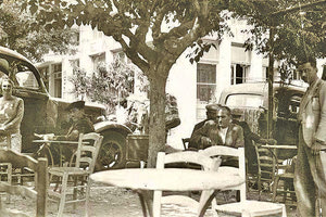 Οι φωτογραφίες της ημέρας: Ηράκλειο 1937 στην πλατεία Δασκαλογιάννη