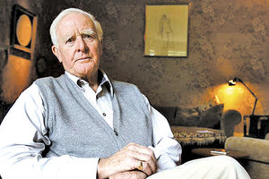 Ο φημισμένος συγγραφέας κατασκοπικών μυθιστορημάτων Τζον Λε Καρέ