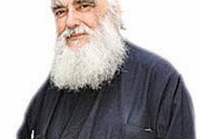 Ο παπά Γιάννης Μαρκάκης, γνωστός ως ελεήμων εγκατέλειψε τον κόσμο τούτο