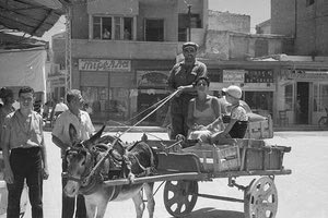 Οι φωτογραφίες της ημέρας: 1960, στο κέντρο του Ηρακλείου
