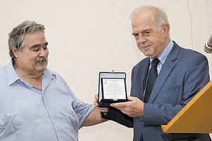 Ο κ. Μαυροειδής με τον δήμαρχο Ηρακλείου Β. Λαμπρινό