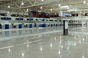 Άδειο αεροδρόμιο Αθήνας «Ελευθέριος Βενιζέλος»