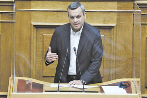 Χάρης Μαμουλάκης