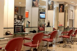 Κλειστά από σήμερα τα κομμωτήρια