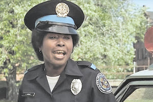 Πέθανε η «αστυνόμος Χουκς» από τη «Μεγάλη των Μπάτσων Σχολή»