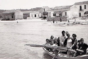 Η φωτογραφία της ημέρας: 1950. Βαρκάδα στην Αλμυρίδα Χανίων.
