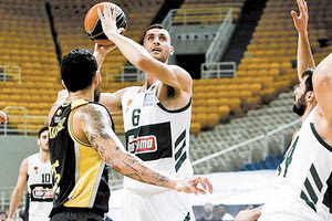 Παναθηναϊκός-ΑΕΚ μπάσκετ Παπαγιάννης