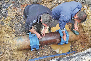 βλάβη στον αγωγό της ΔΕΥΑΗ