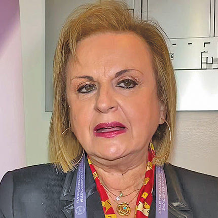 η πρόεδρος των ΕΙΝΑΠ Ματίνα Παγώνη