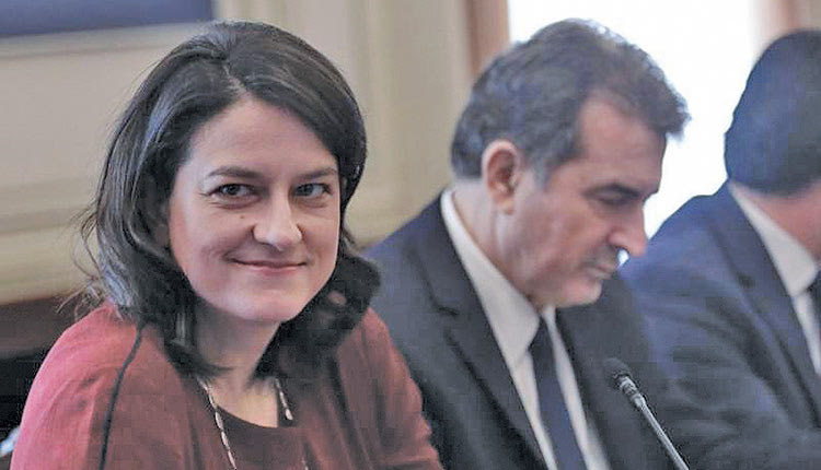 Η υπουργός Παιδείας, κ. Νίκη Κεραμέως
