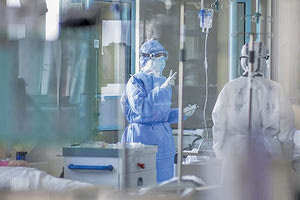 στη ΜΕΘ του ΠΑΓΝΗ