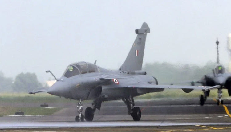η απόκτηση των 18 μαχητικών Rafale