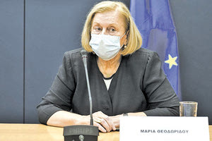 η πρόεδρος Εθνικής Επιτροπής Εμβολιασμών, Μαρία Θεοδωρίδου