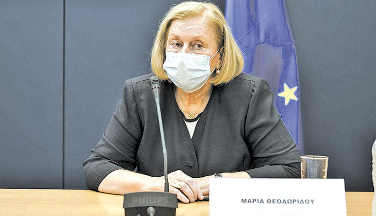η πρόεδρος Εθνικής Επιτροπής Εμβολιασμών, Μαρία Θεοδωρίδου
