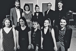 Το βραβευμένο με Πούλιτζερ και Τόνι θεατρικό έργο του Τρέισι Λετς,’’Αύγουστος’’ από τη Θεατρική Σκηνή Ηρακλείου.