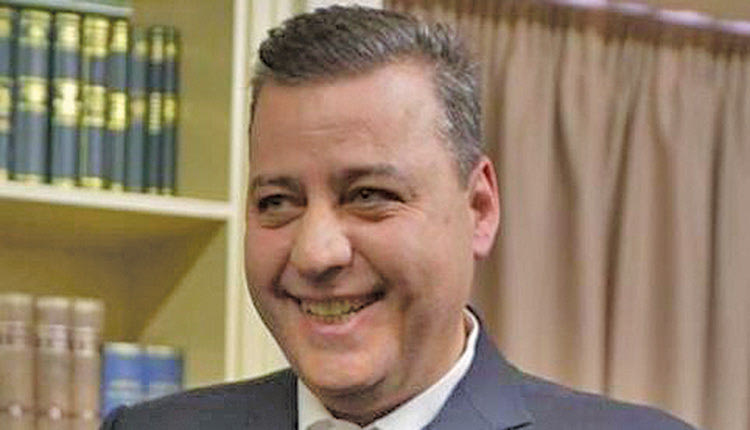 ο οικονομολόγος Μιχάλης Κεφαλογιάννης