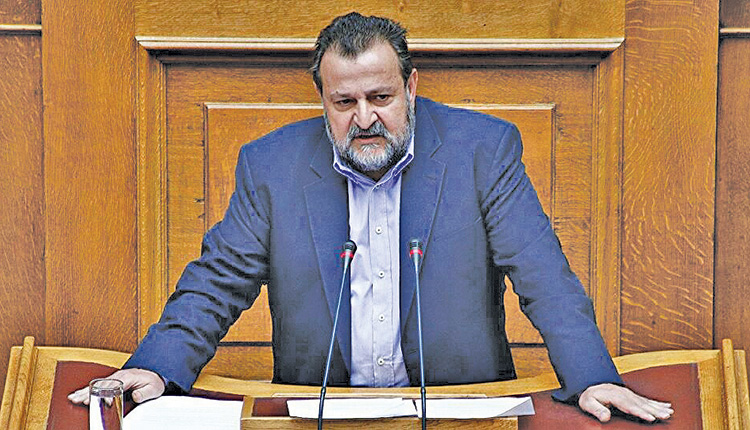Ο Βασίλης Κεγκέρογλου