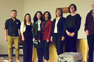 Οι διοργανωτές με τους ομιλητές της εκδήλωσης