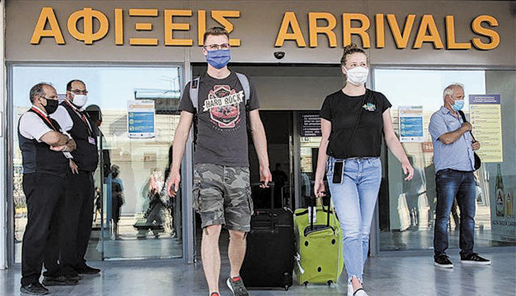 Λιγότερες αφίξεις