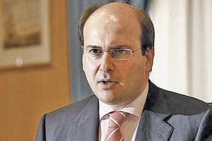 ο υπουργός Κωστής Χατζηδάκης