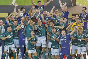 Η Παλμέιρας του πρώην προπονητή του ΠΑΟΚ Φερέιρα κέρδισε το Λιμπερταδόρες