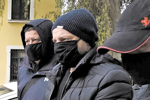 Προσαγωγή - Δημήτρης Λιγνάδης 