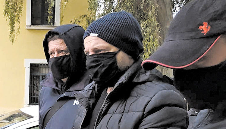 Προσαγωγή - Δημήτρης Λιγνάδης 