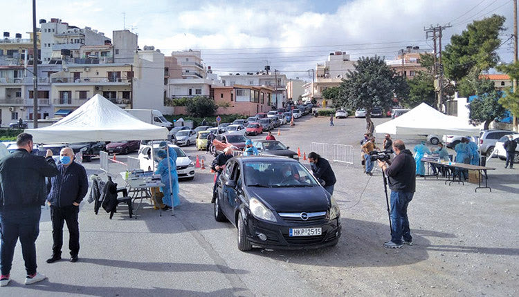 Εκατοντάδες τεστ στον Άγιο Νικόλαο